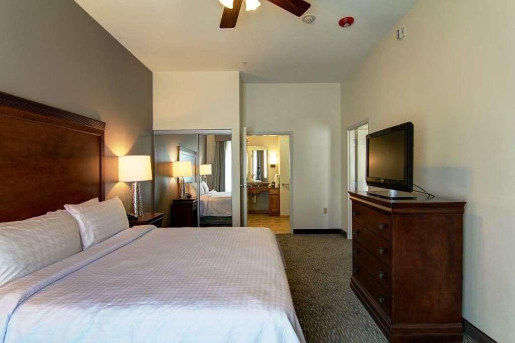 Homewood Suites By Hilton Oklahoma City-West Номер фото